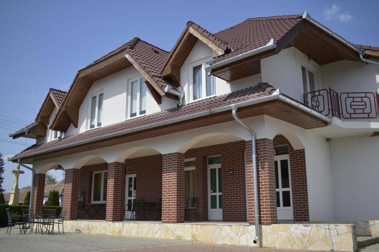 Fonix Apartmanhaz Nagypáli 외부 사진